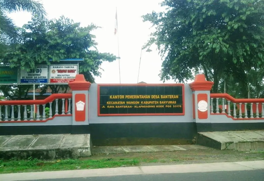 Balai Desa Banteran