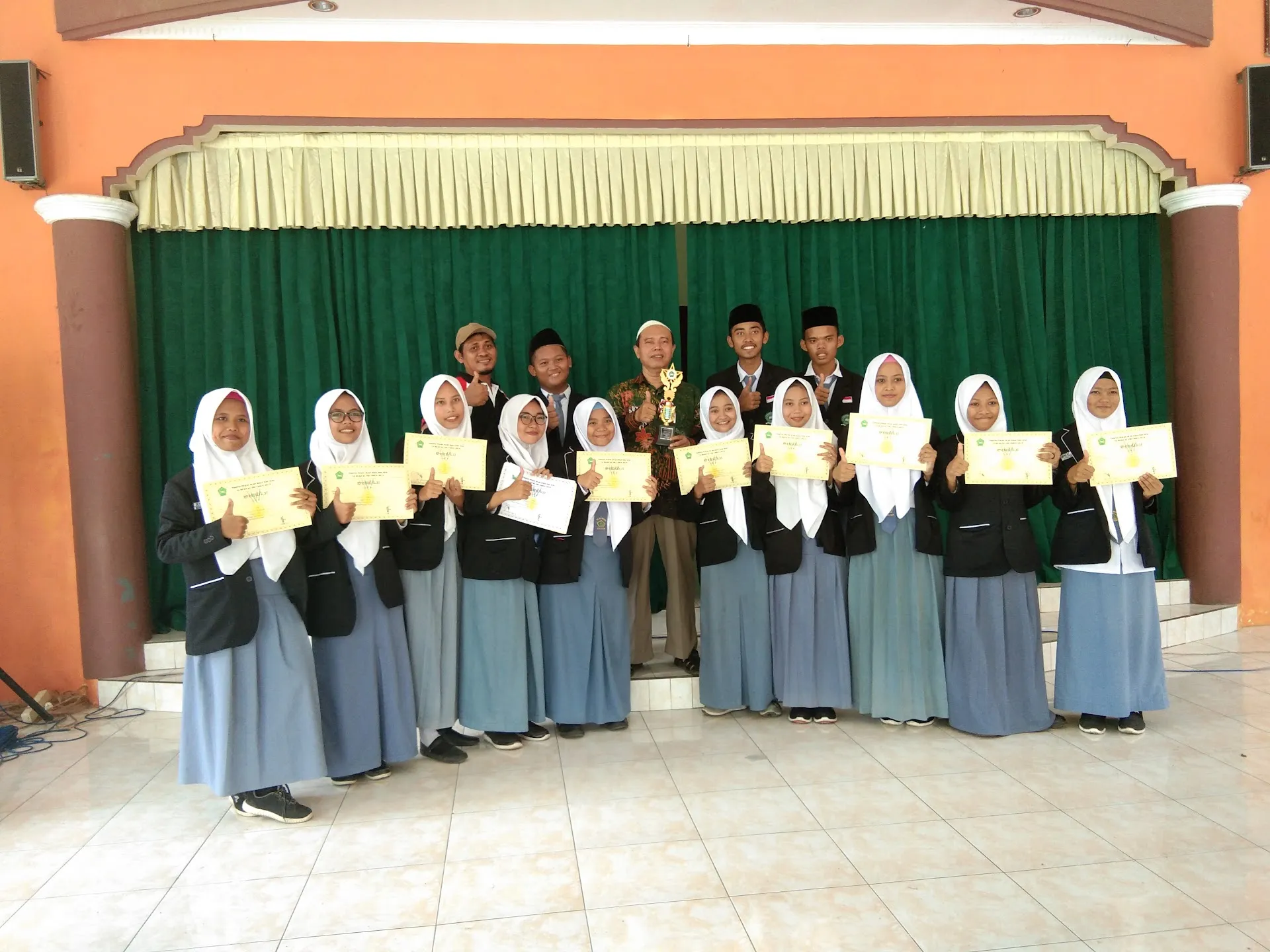 Balai Desa Kesugihan Kidul