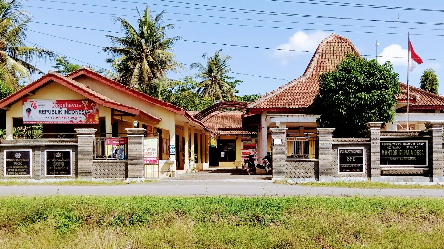 Balai Desa Sumingkir
