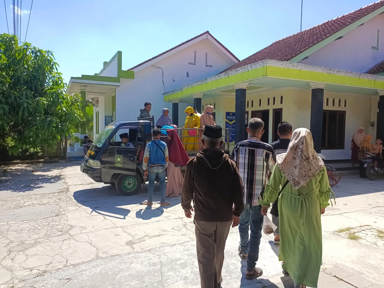 BALAI KHITAN HAJI RUSTIYONO