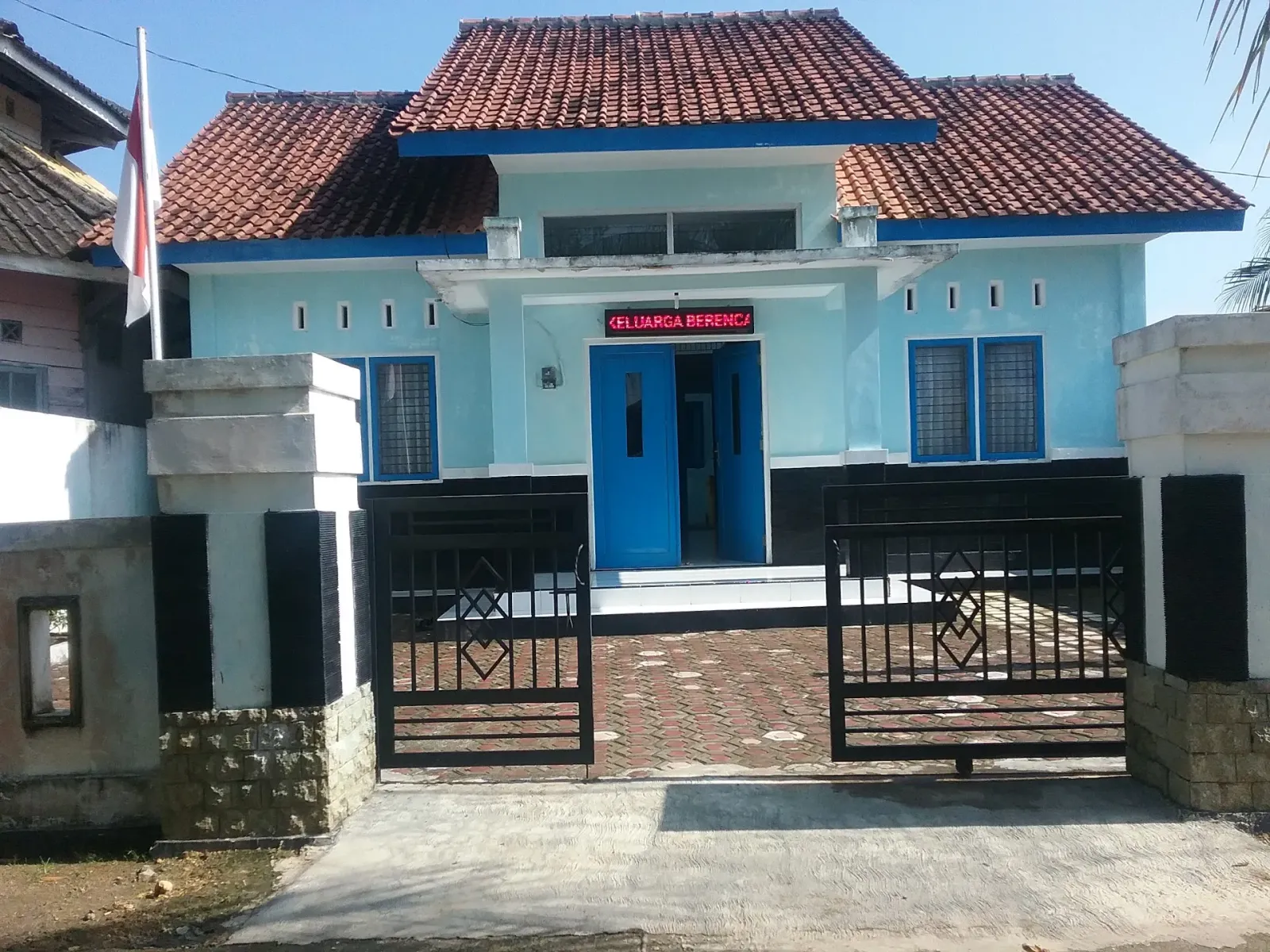 Balai Penyuluh KB Kampung Laut