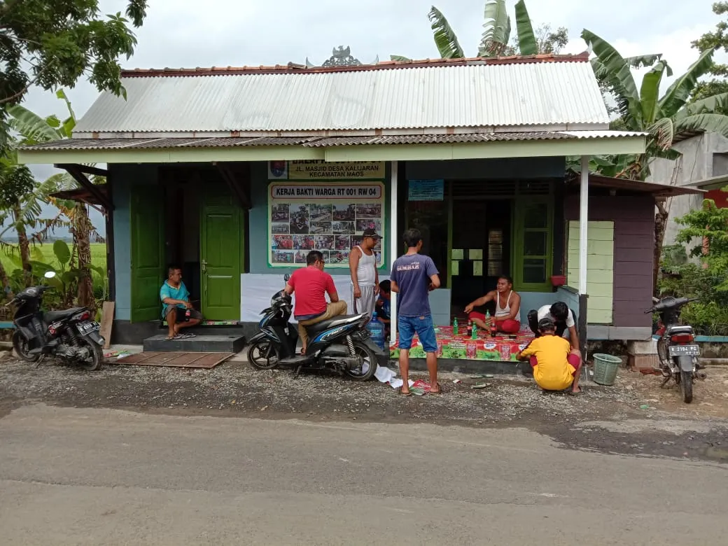 Balai RT 4 RW 18