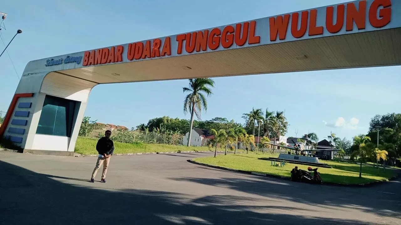 Bandar Udara Tunggul Wulung