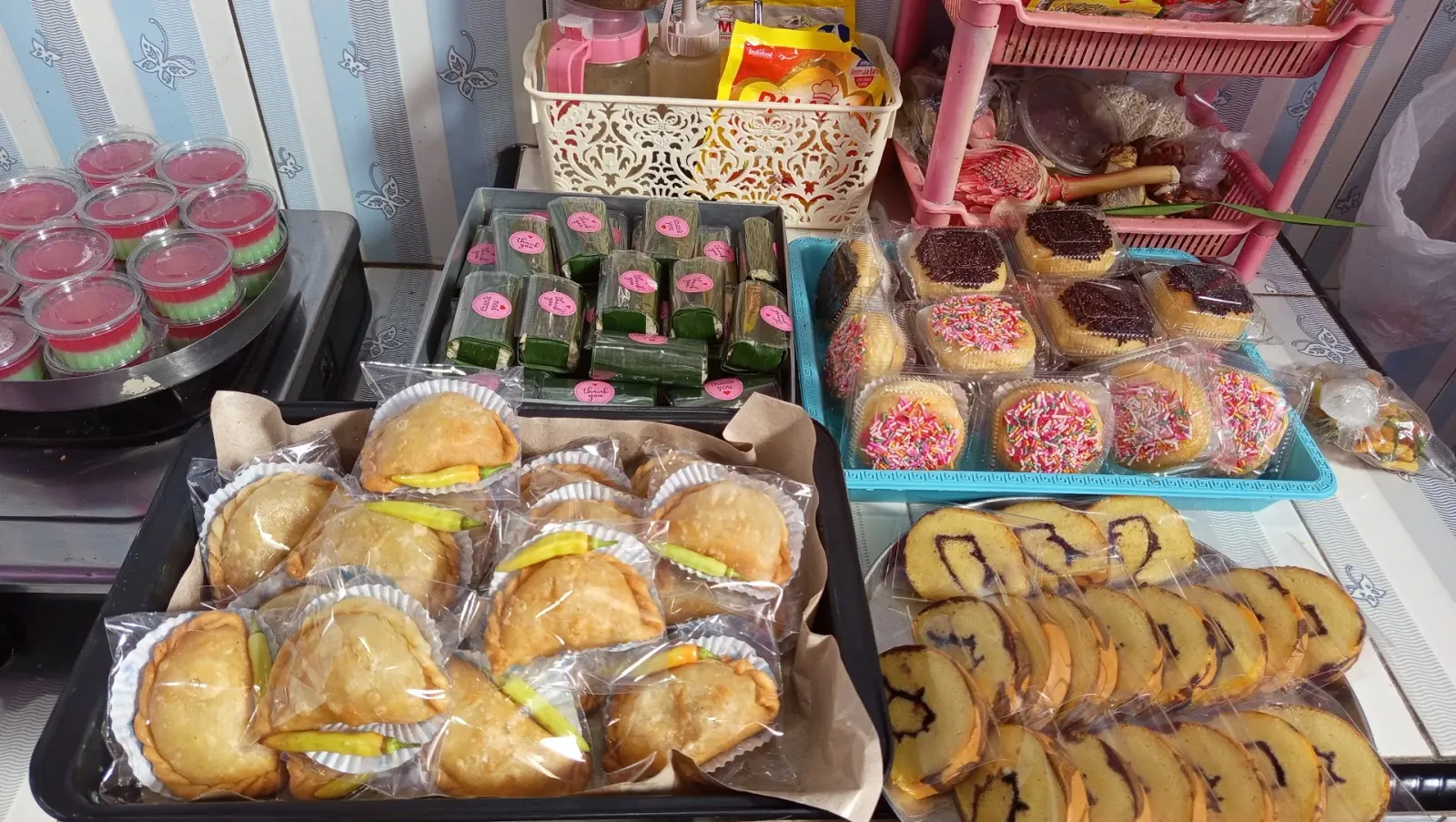 Bany Cake and Snack