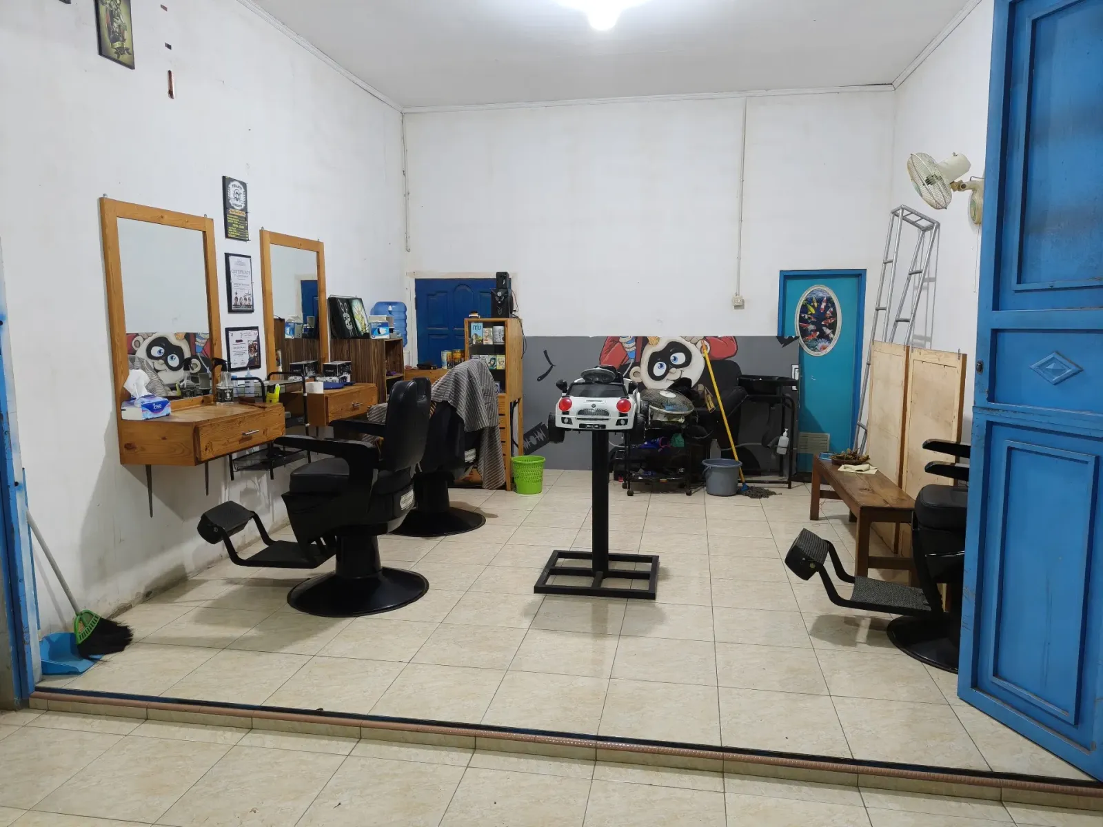 BARBERSHOP Perintis