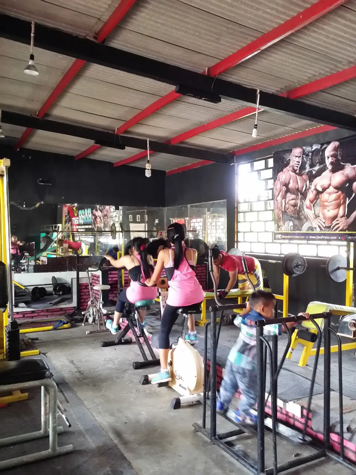 BARR Gym Fitnes Gandrungmangu