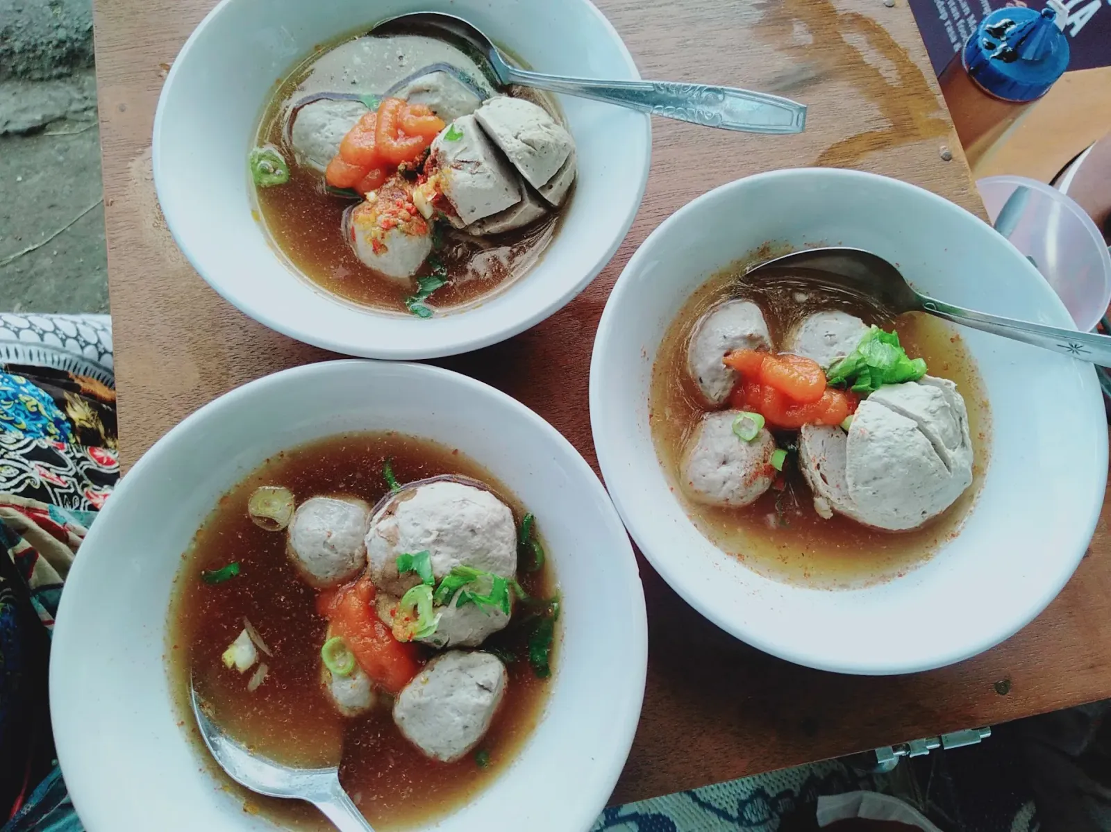 Baso Ikan Bercahaya