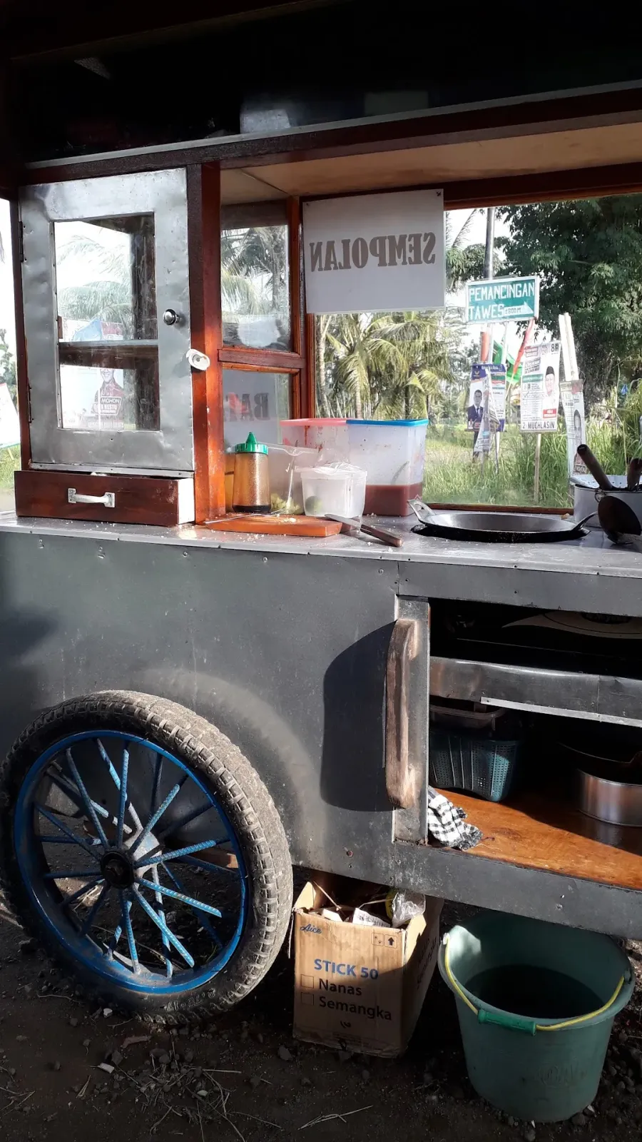 Batagor Dan Sempolan Mba Rena