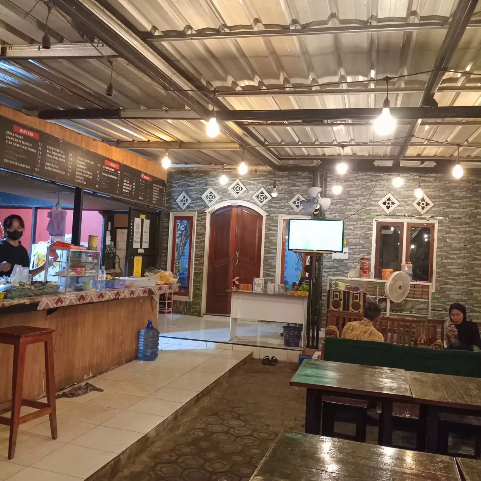 Bella resto burger
