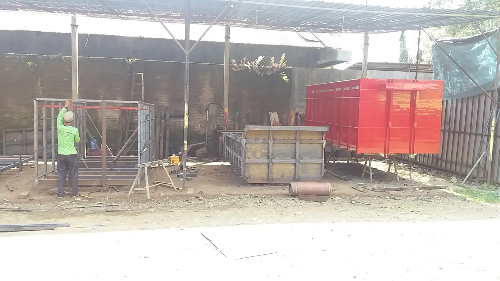 Bengkel Karoseri & Variasi DKS (Dopet Contrucktion)