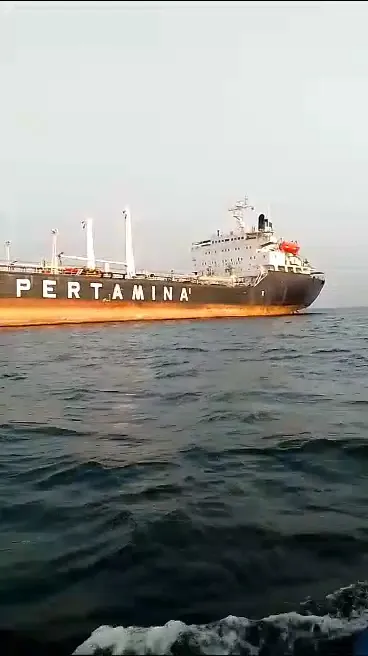 Bengkel las prahu dan bengkel motor