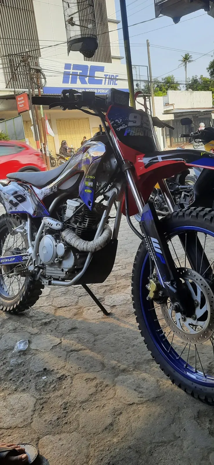 BENGKEL MEGAN MOTOR