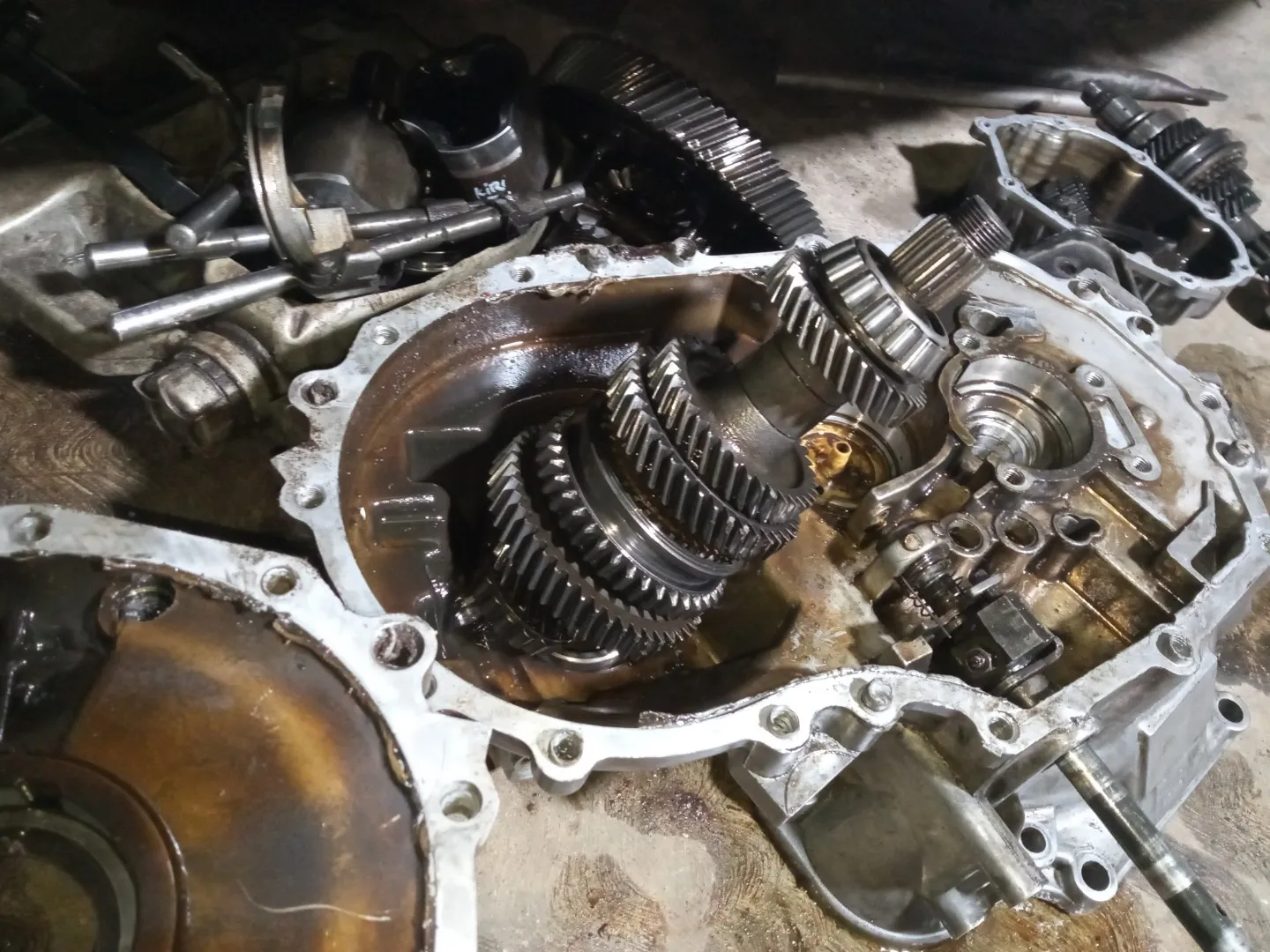 Bengkel mobil Putra Pratama motor