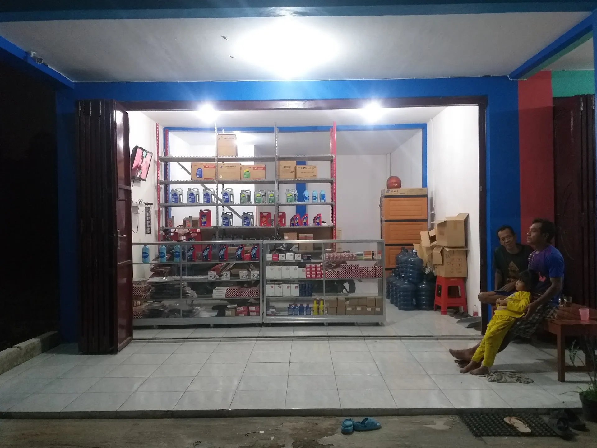 BENGKEL MOBIL, RADIATOR & SPARE PART MOLEK