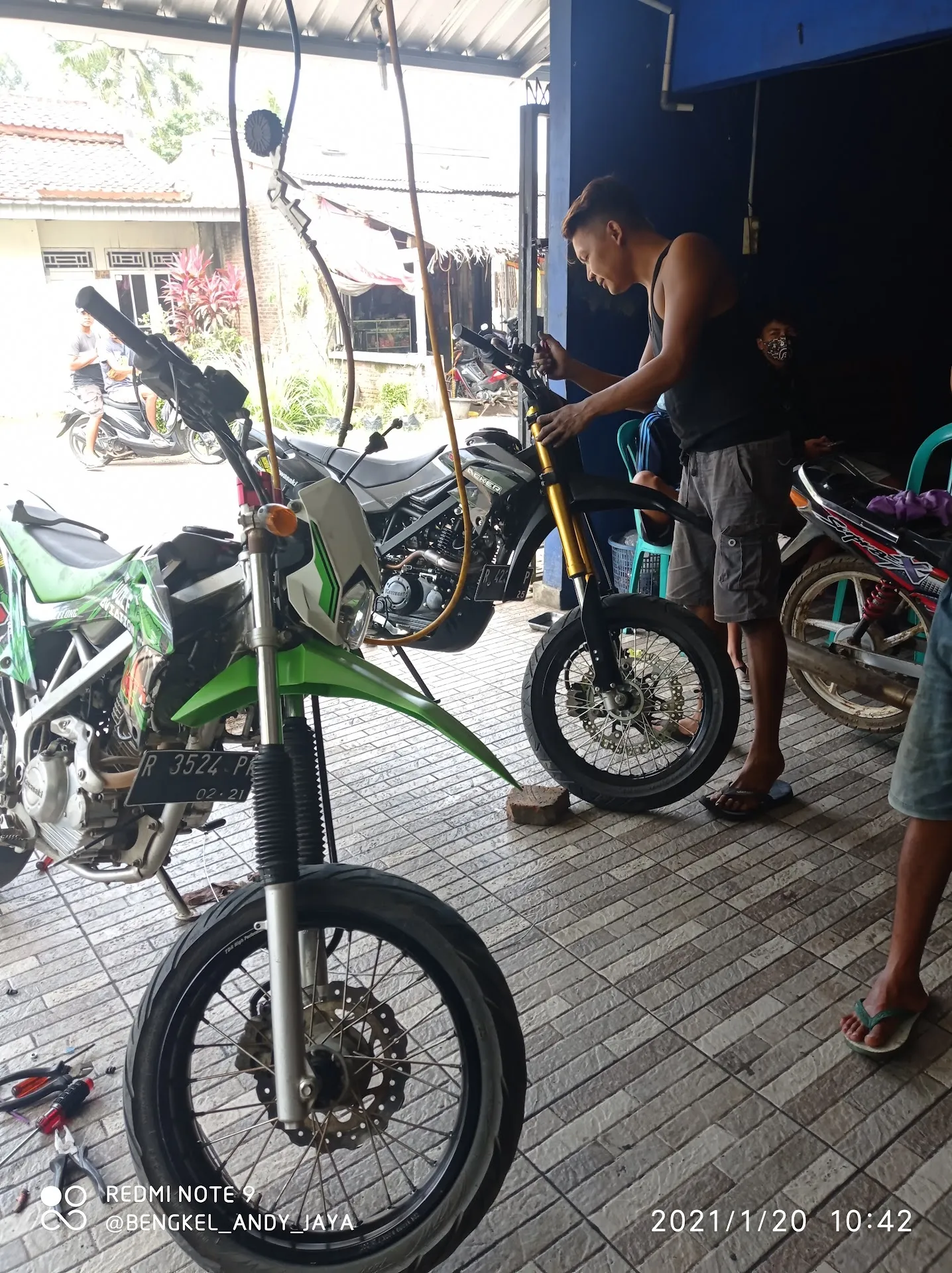 bengkel motor ANDY JAYA