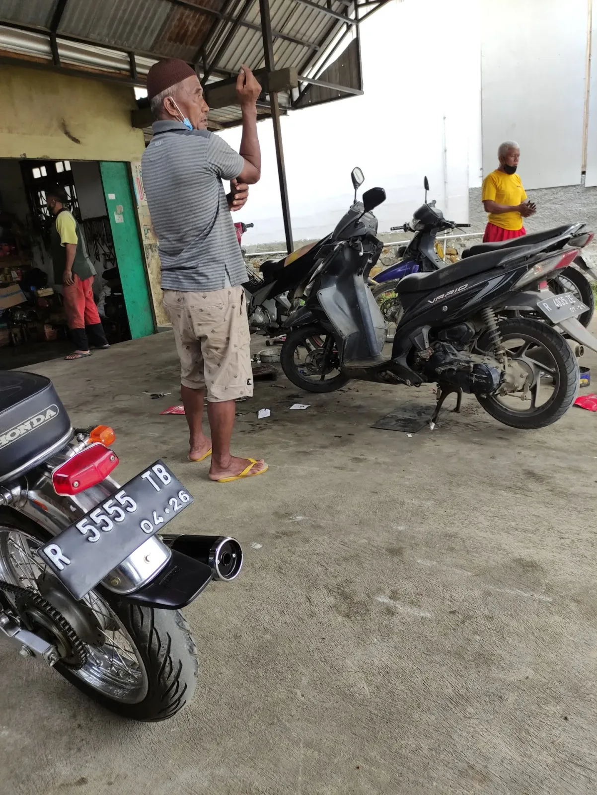 Bengkel Motor Bang Ikhwan