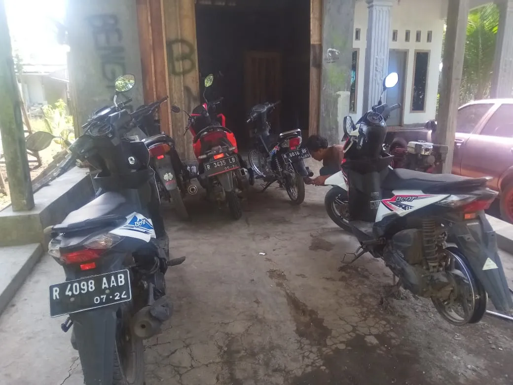Bengkel motor dan las