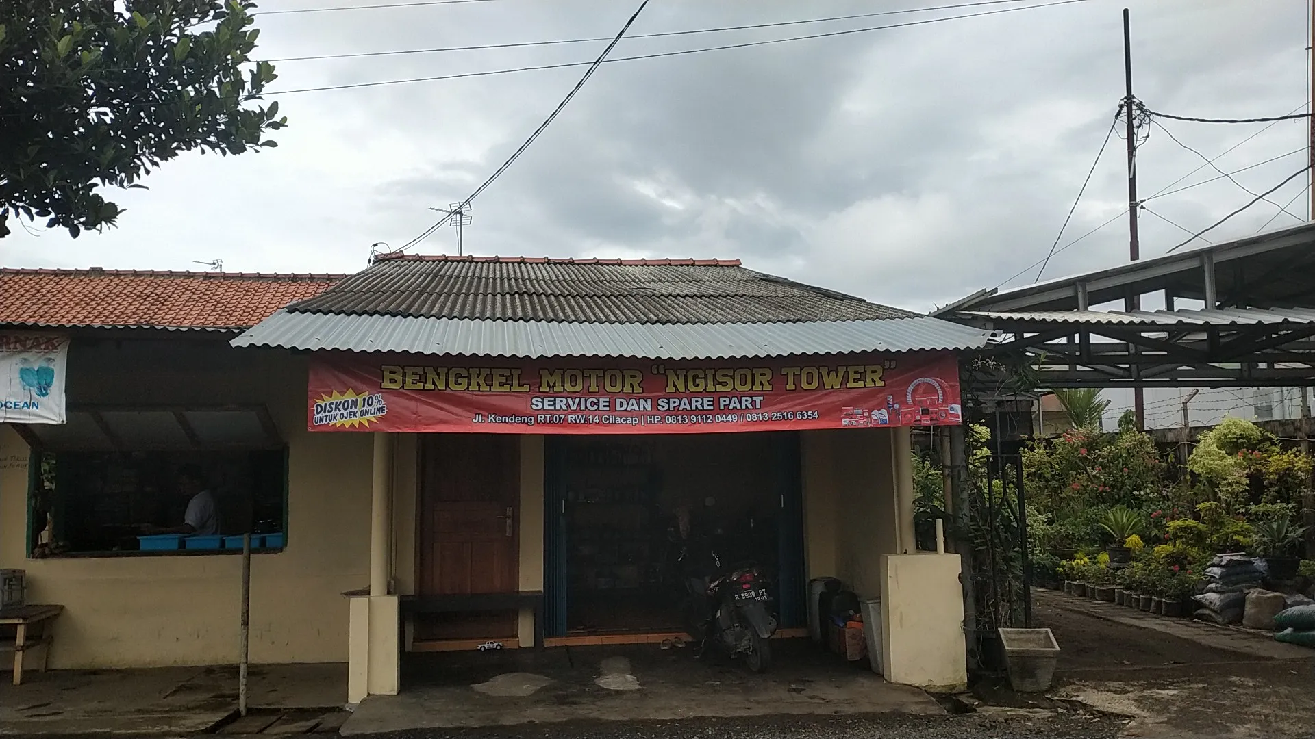 Bengkel Motor NGISOR TOWER