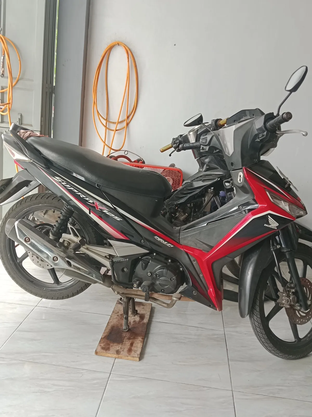 Bengkel motor pak yuni