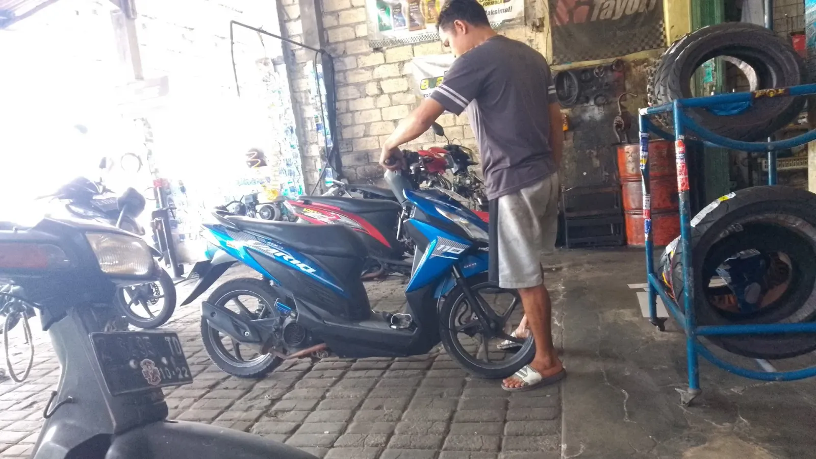 Bengkel MOTOR SCM(Sumber Cahaya Motor)