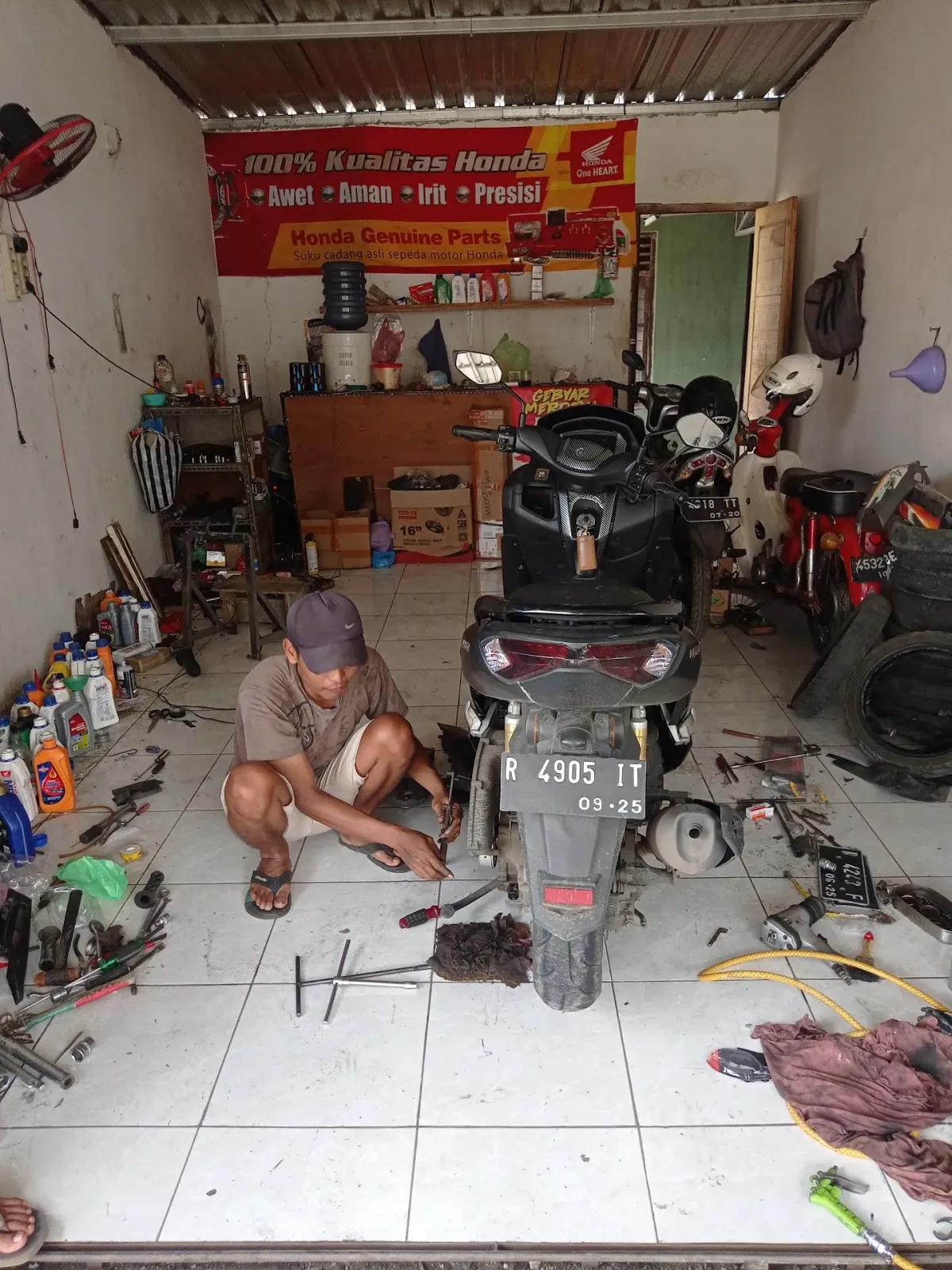 Bengkel Motor Trio Cidro