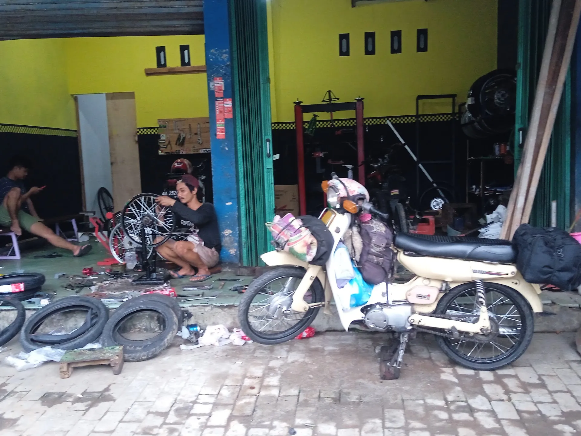 Bengkel pres Rajawali RAHAYU Motor