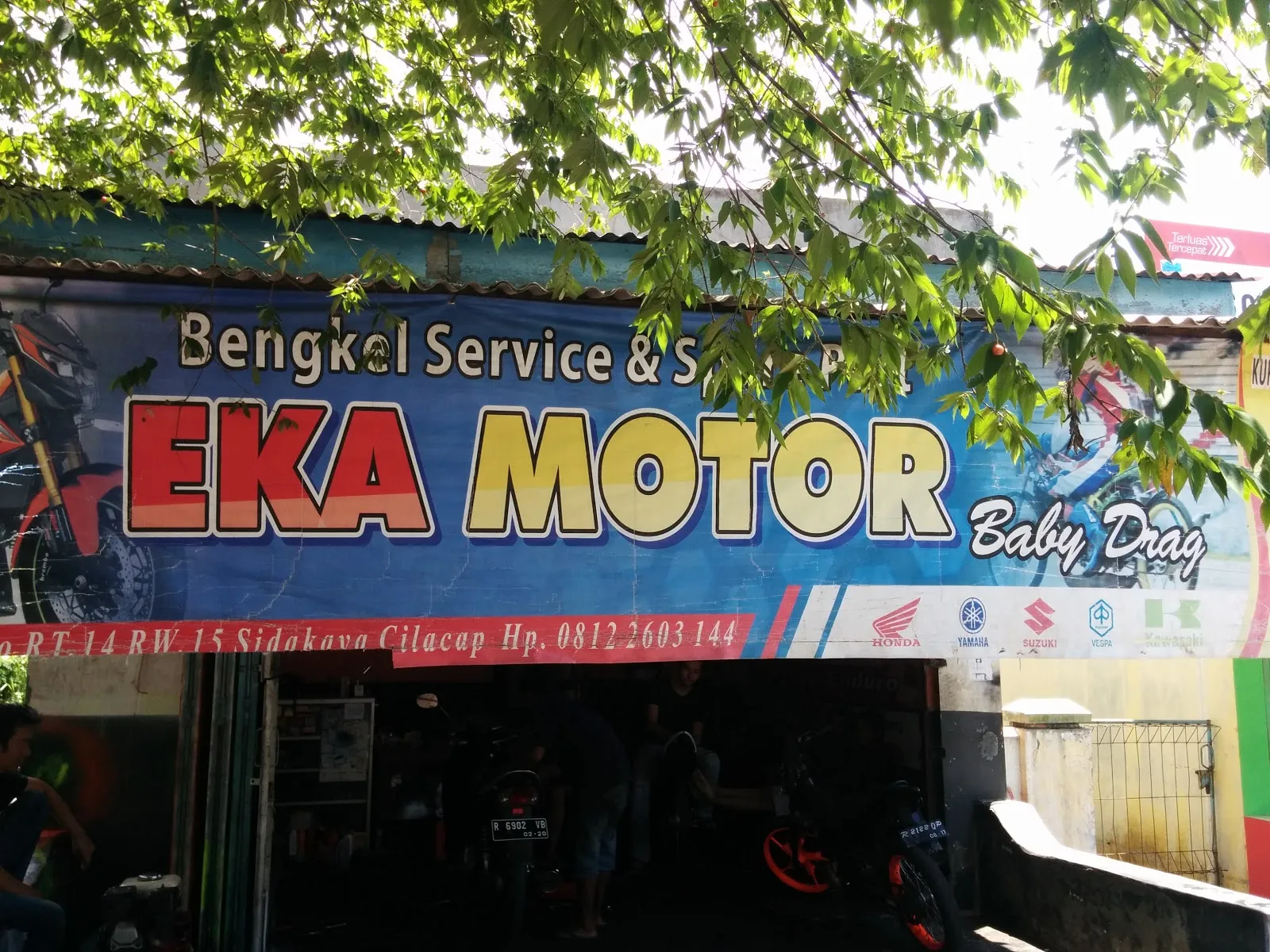 Bengkel Service & Spare Part Eka Motor