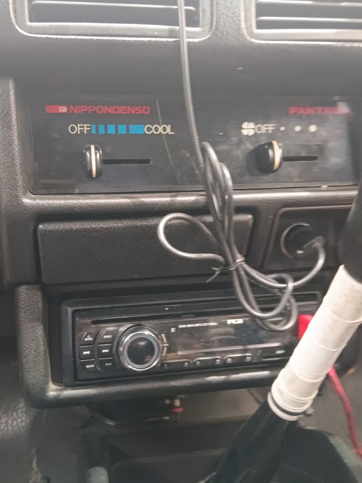 Bengkel servis mobil Naryo