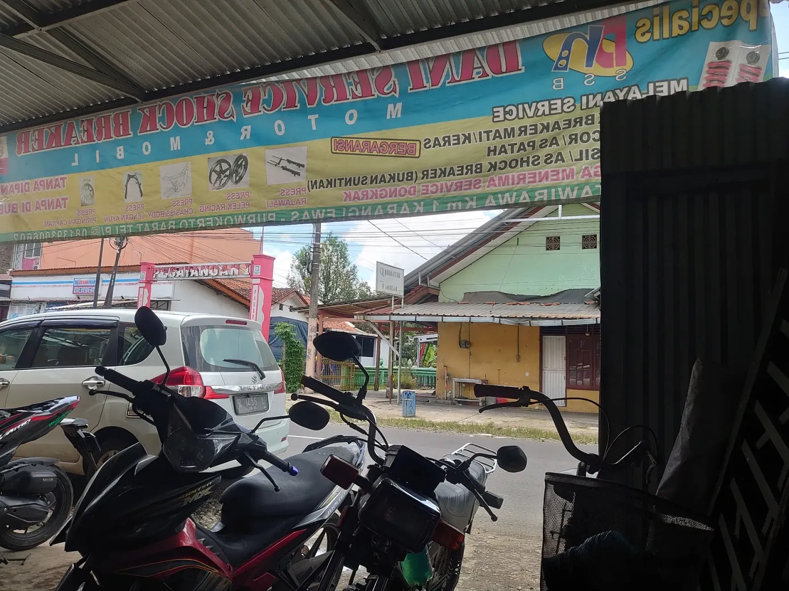 BENGKEL SPESIALIS SERVICE SHOCKBREAKER "OM DANI"