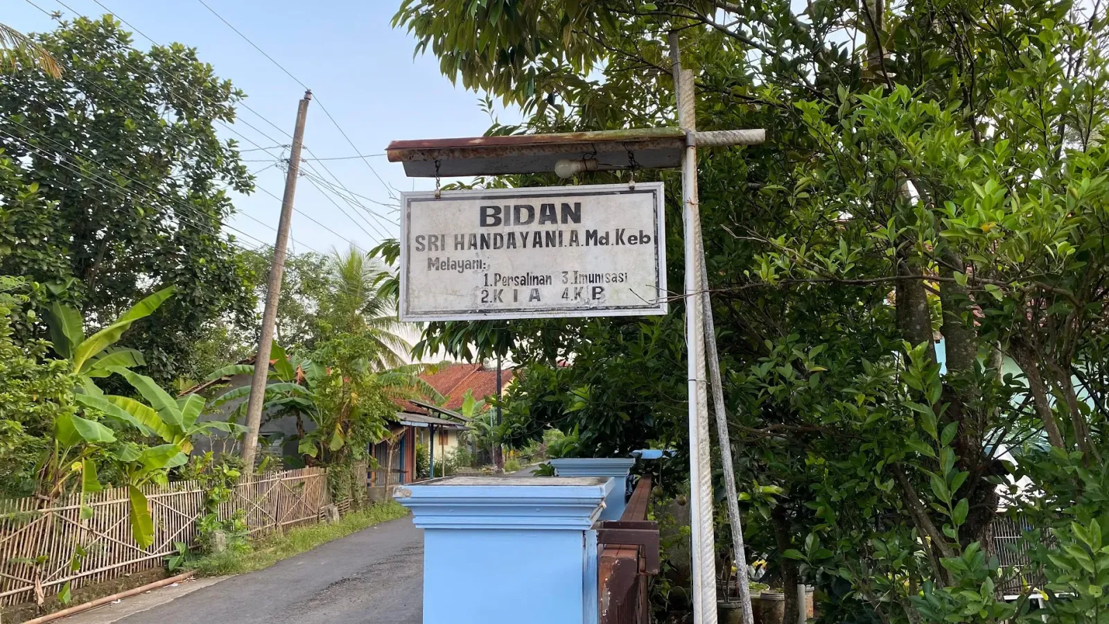 Bidan Khitmainah