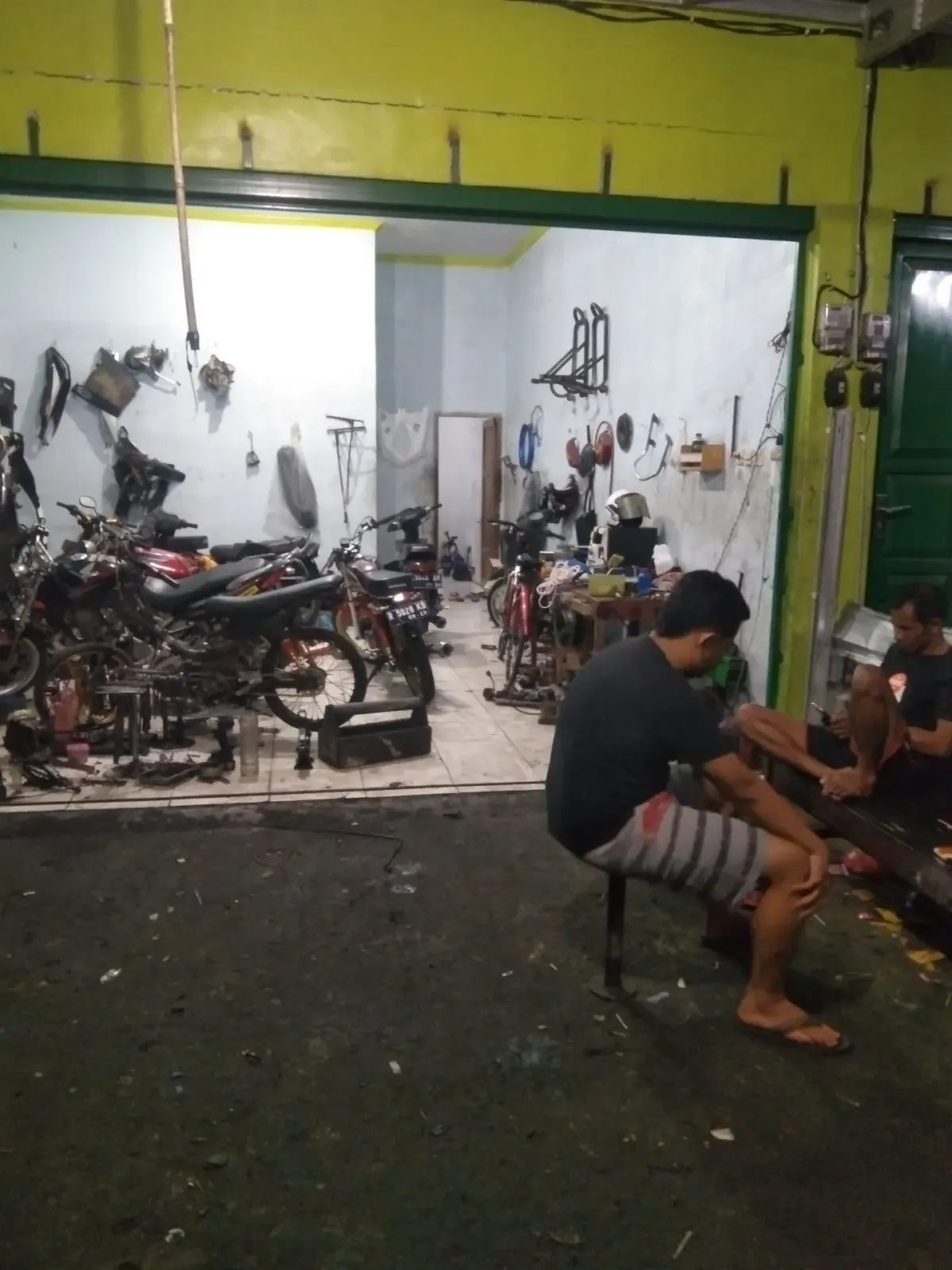 BORNEO MOTOR