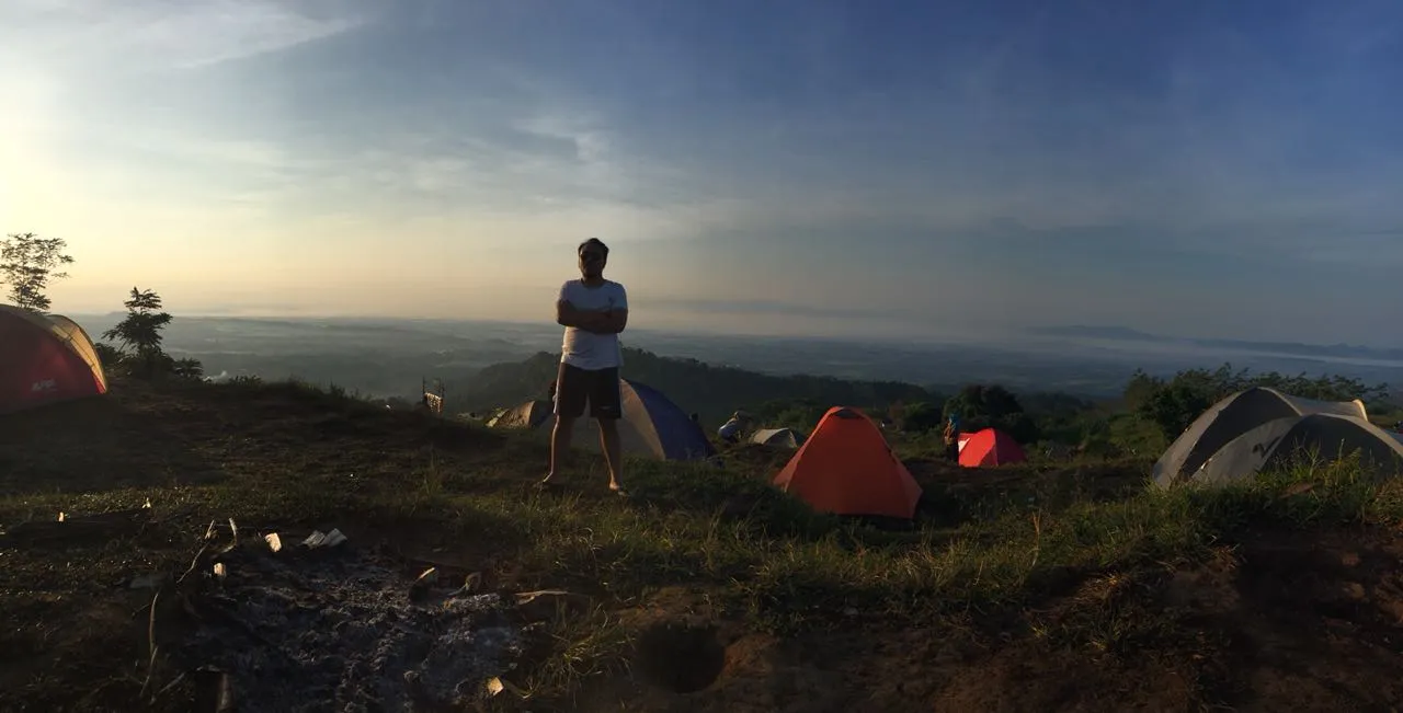 Bukit Tranggulasi Desa Sumingkir
