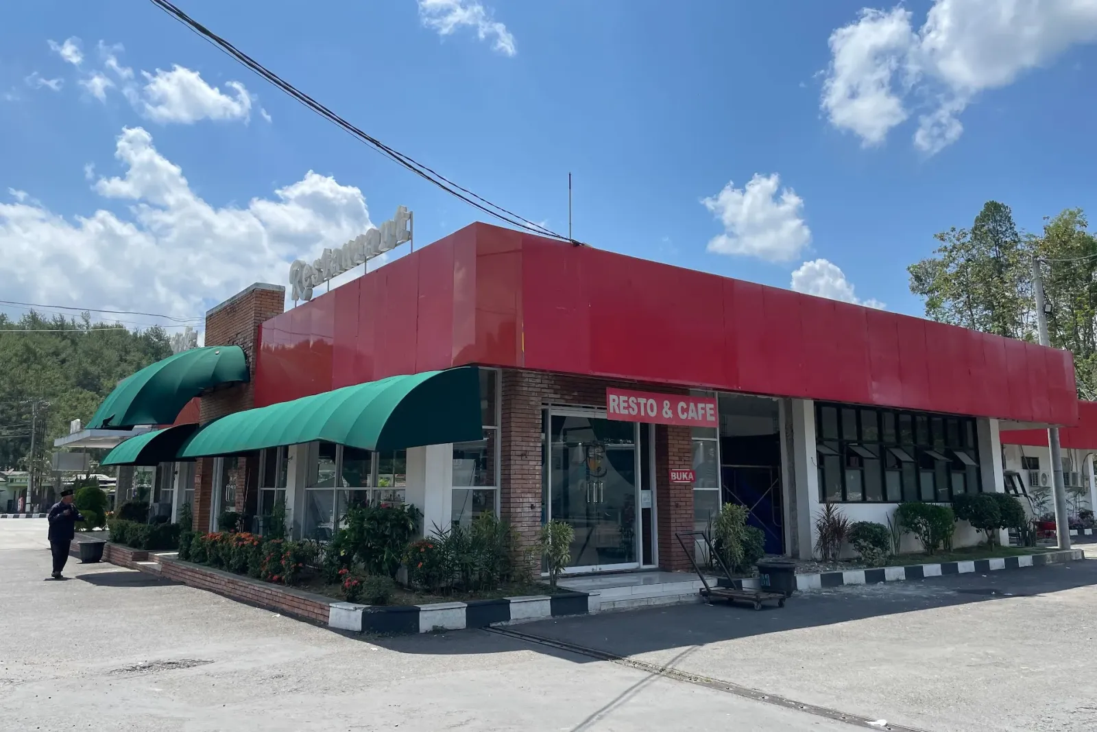 Cafe and Restaurant