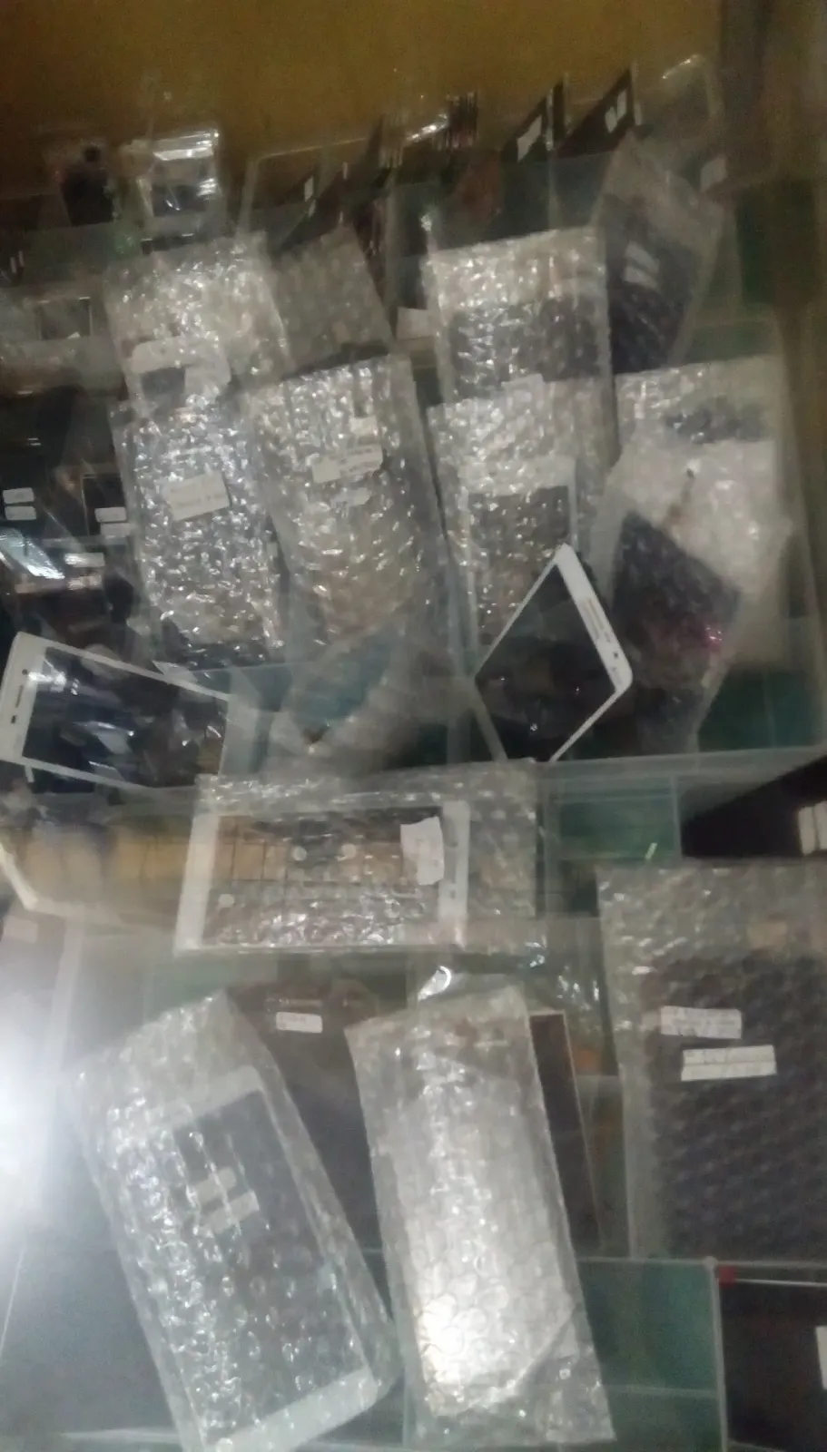Cahaya Phone