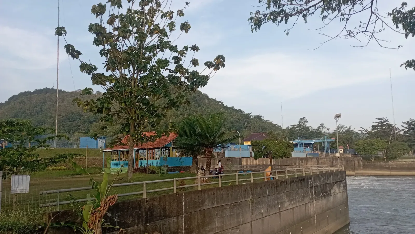 Camp Area Bendung Gerak Serayu