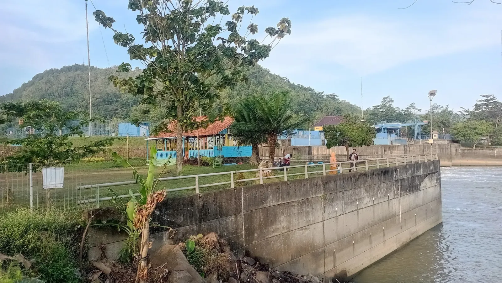 Camp Area Bendung Gerak Serayu
