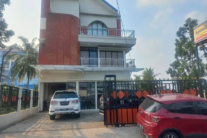 Capital O 94310 Guest House Kpri Sejahte