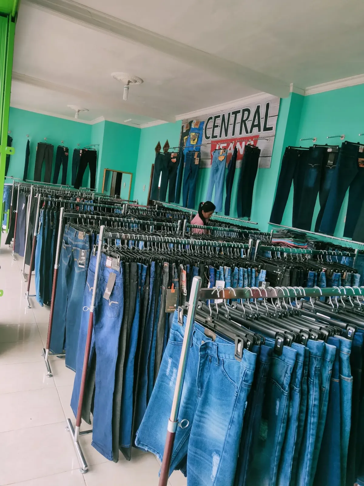Central Jeans