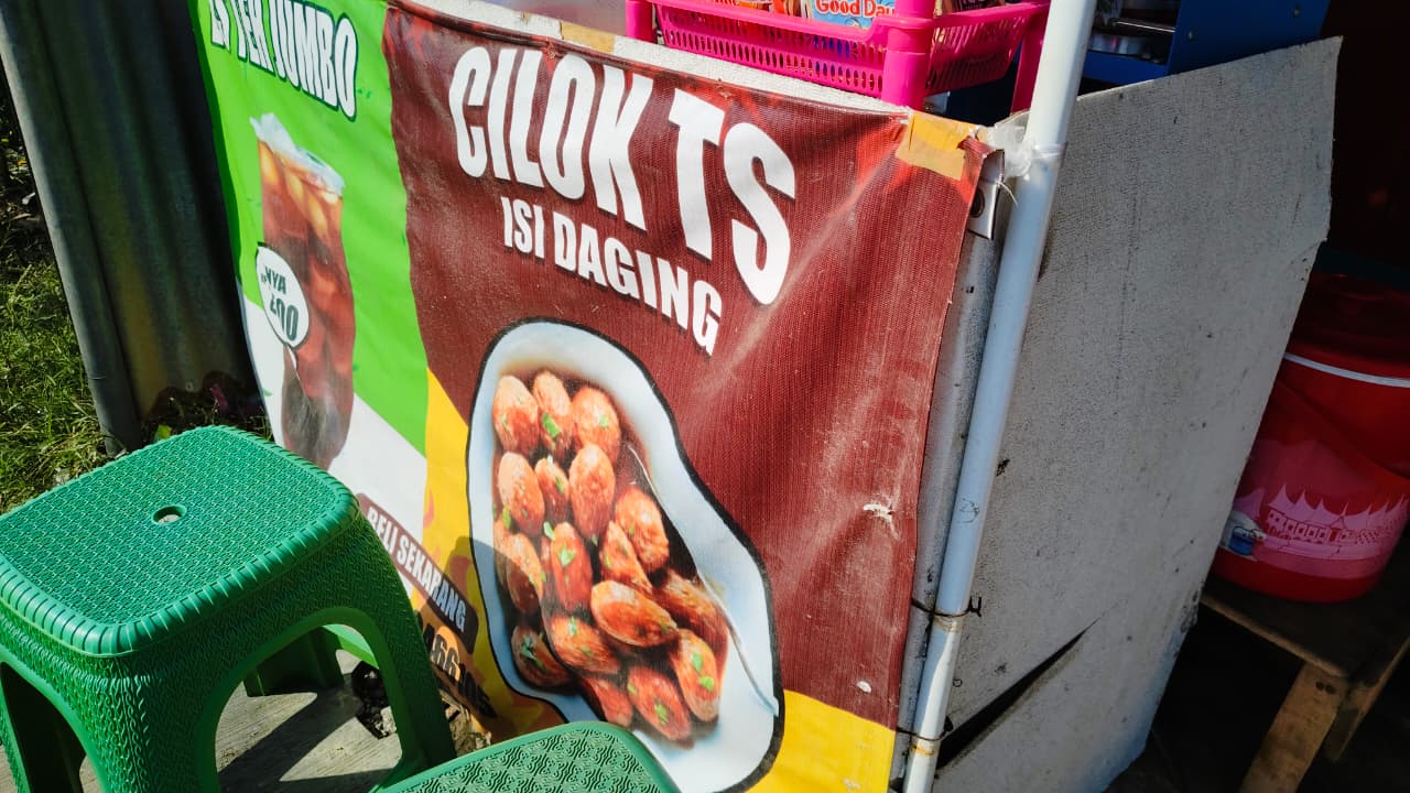 Cilok TS isi daging dan es teh jumbo