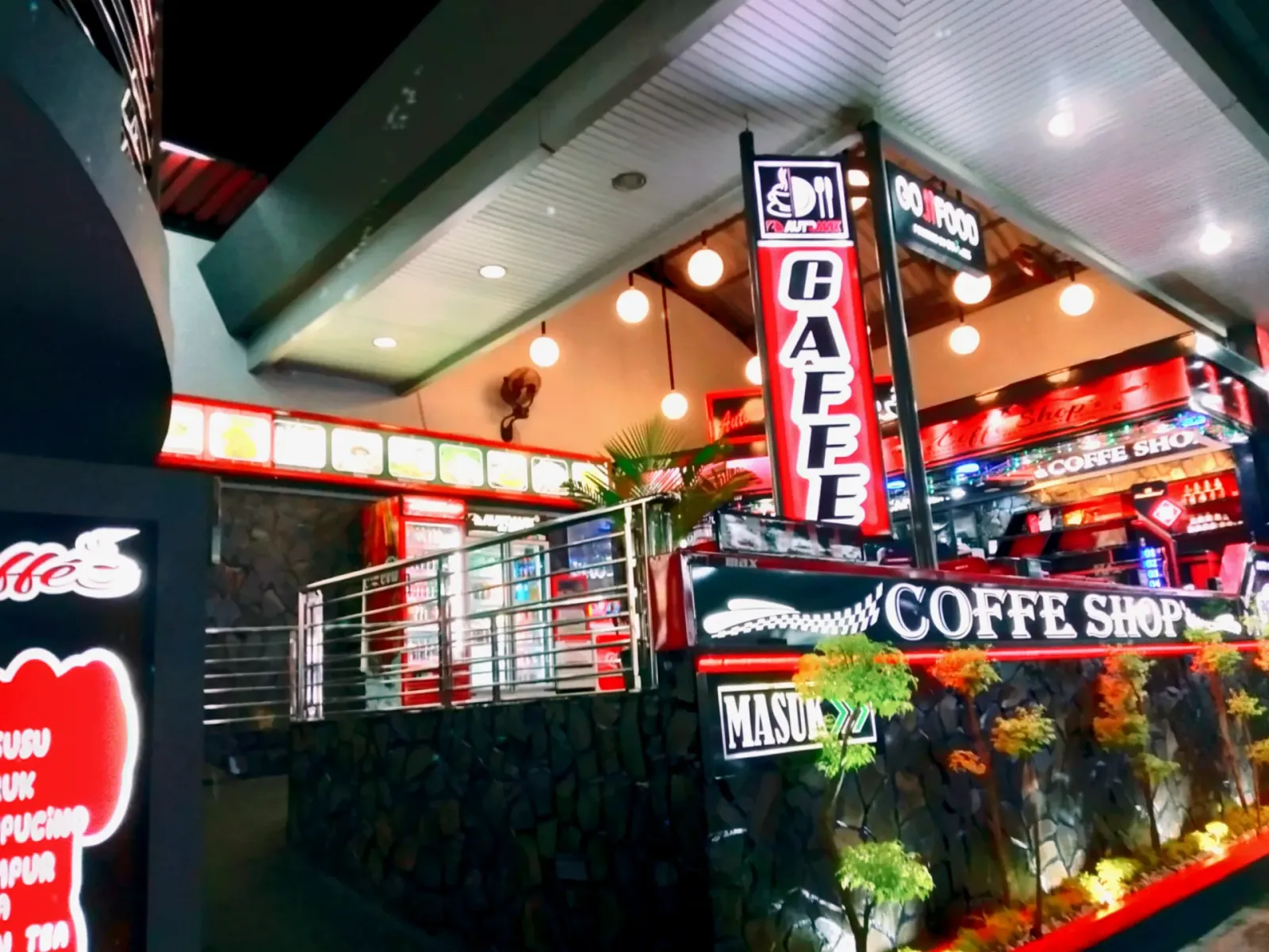 COFFE SHOP AUTOMAX RESTO