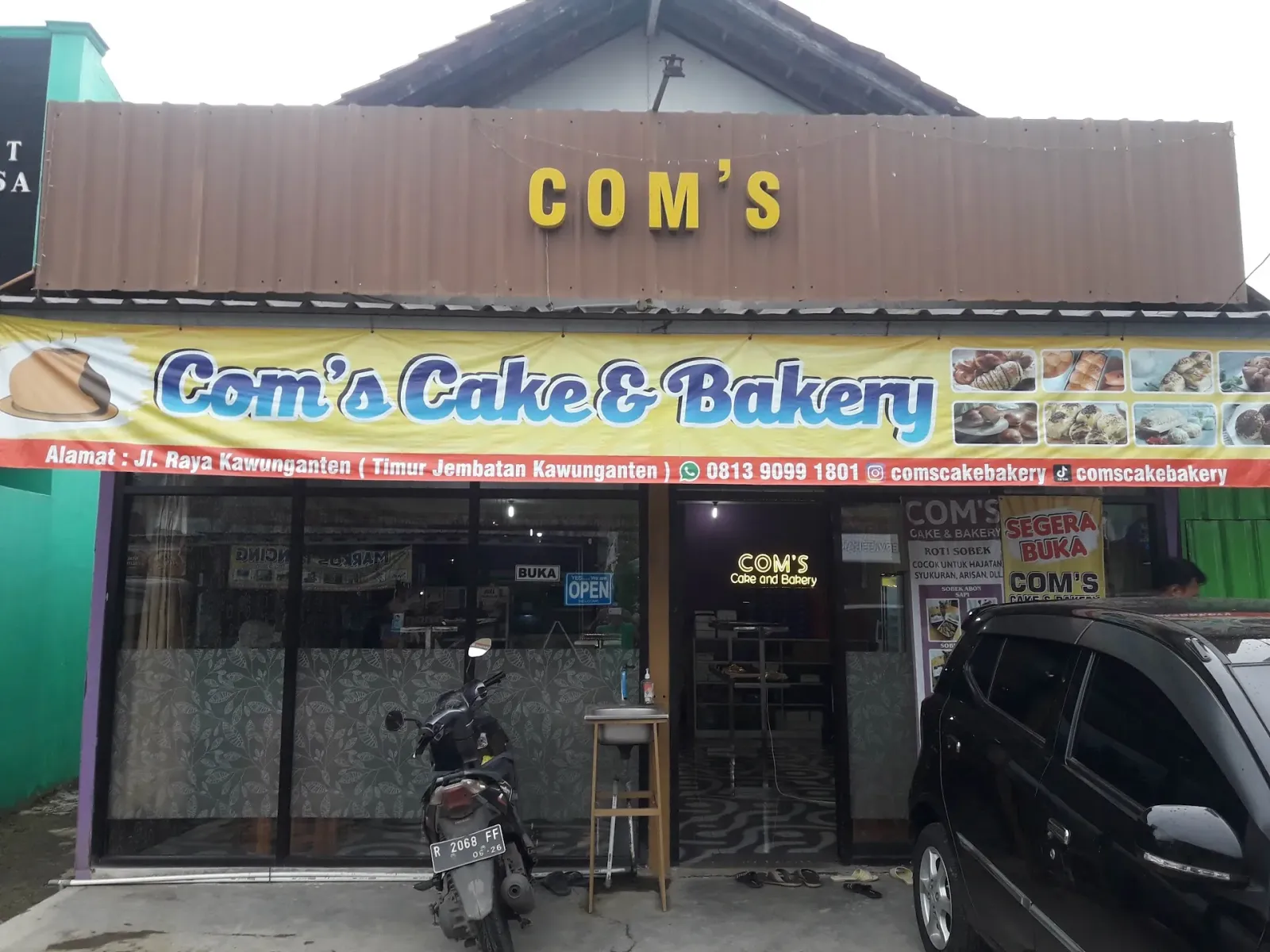 Com's Cake & Bakery Kawunganten