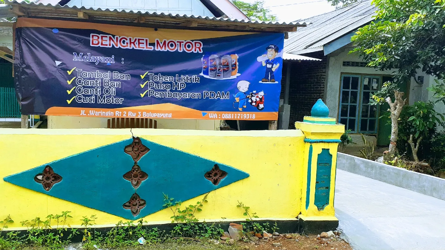 Cuci motor dan bengkel