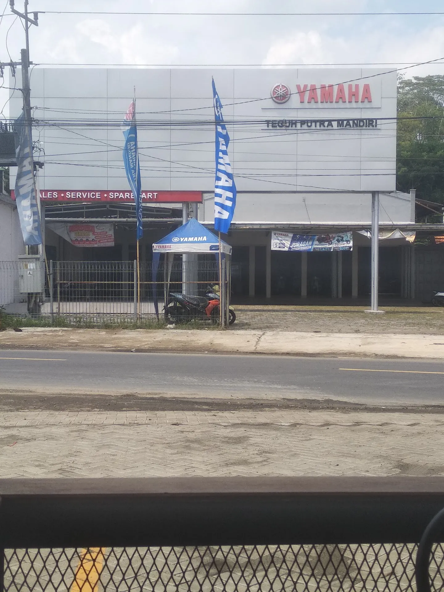 DEALER YAMAHA KAWUNGANTEN