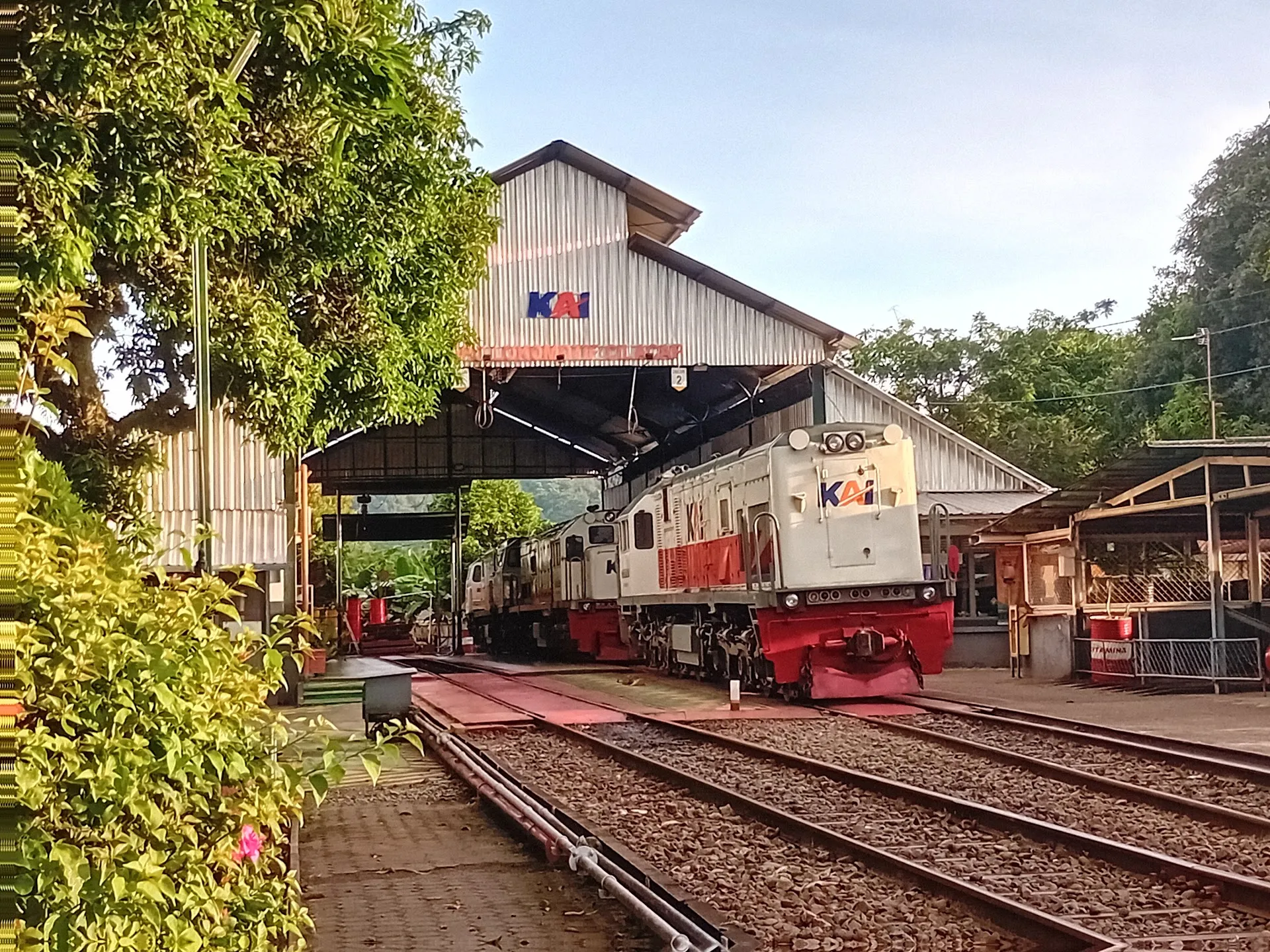 Depo Lokomotif Cilacap