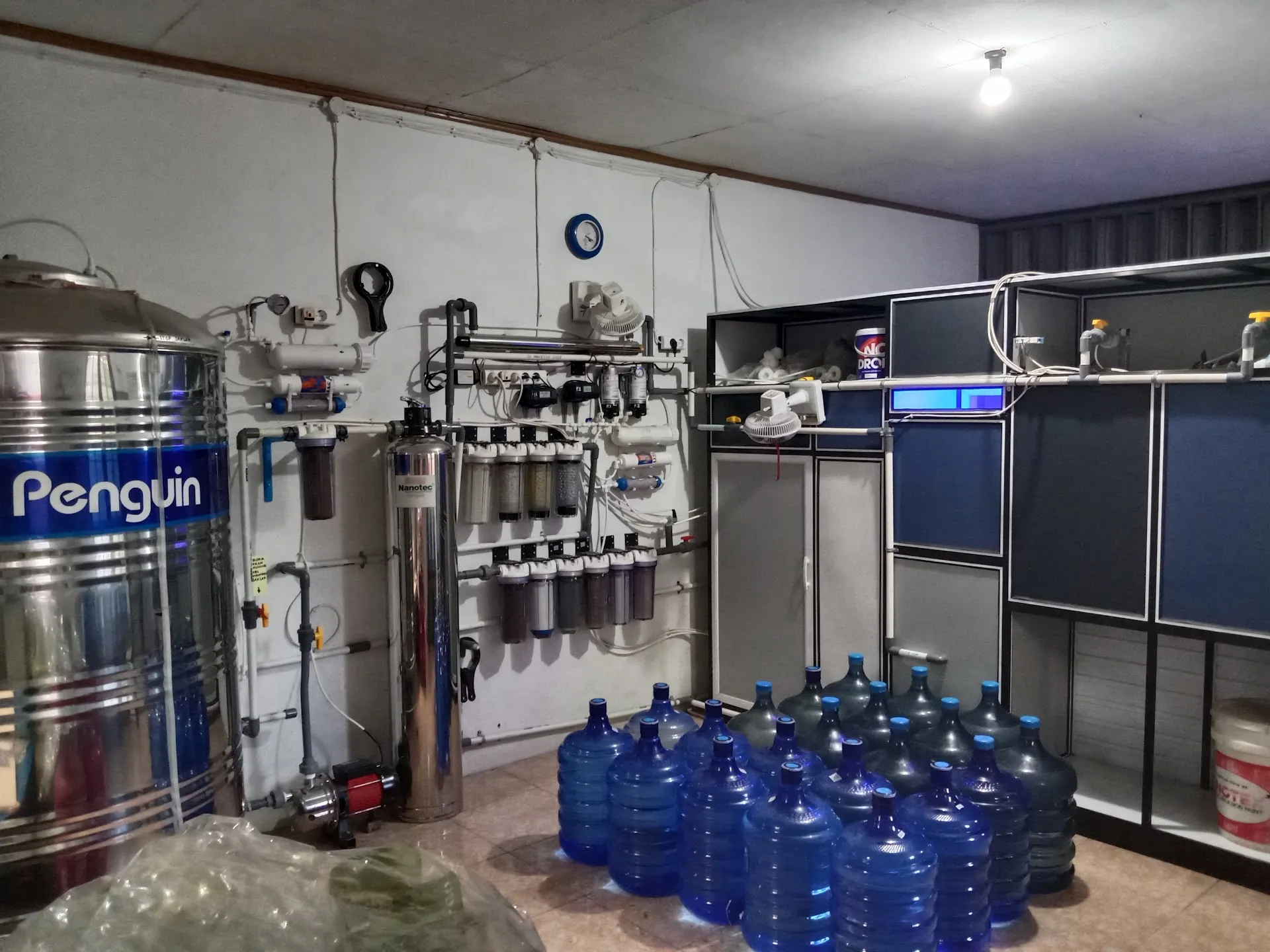 Depot air minum isi ulang JUAN