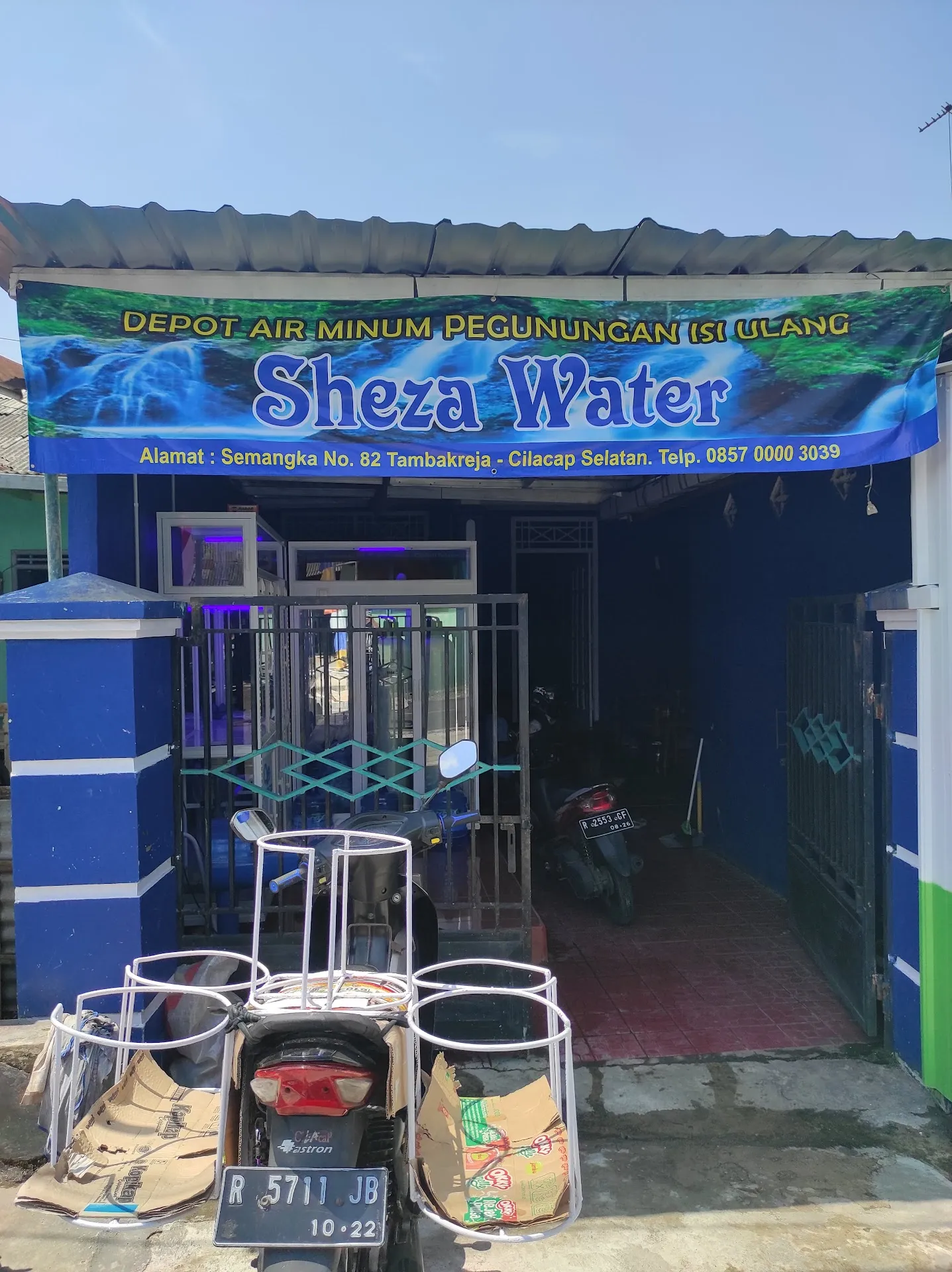 Depot air minum isi ulang Sheza Water