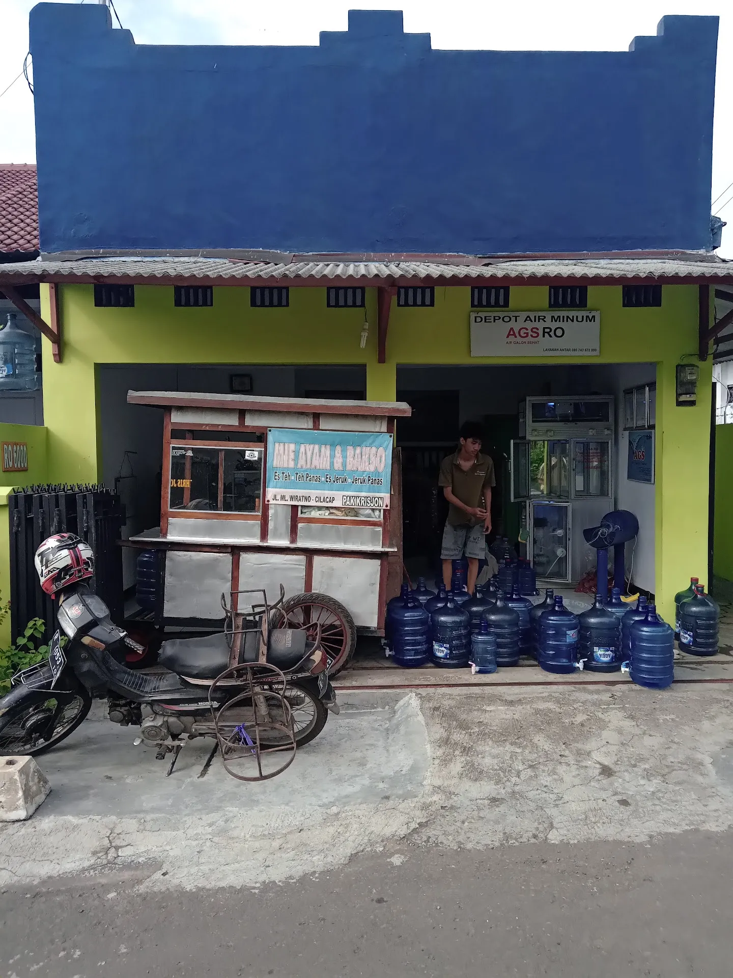 DEPOT AIR MINUM SEGGAR RO