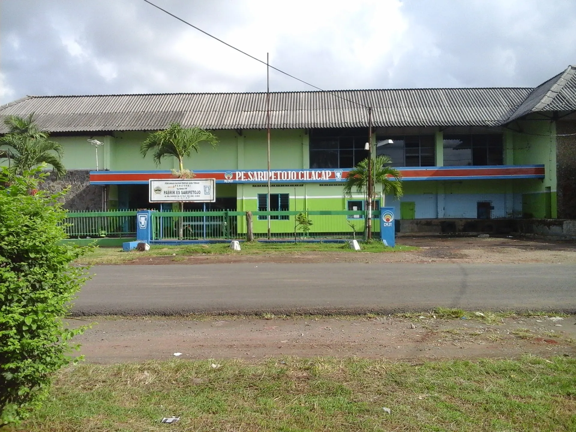 Depot Es Pe. Saripetojo Cilacap