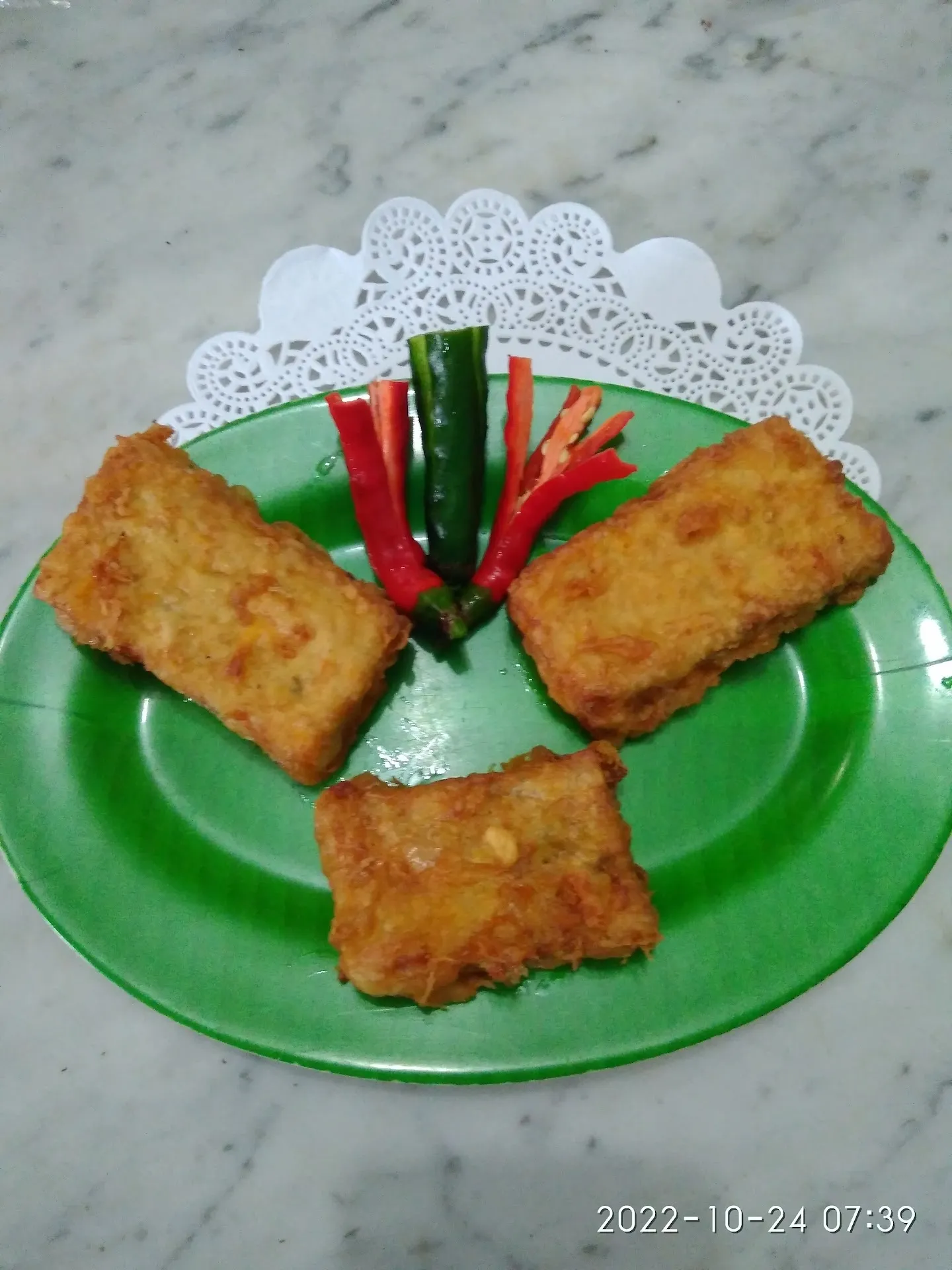 Dewi Snack & Cake