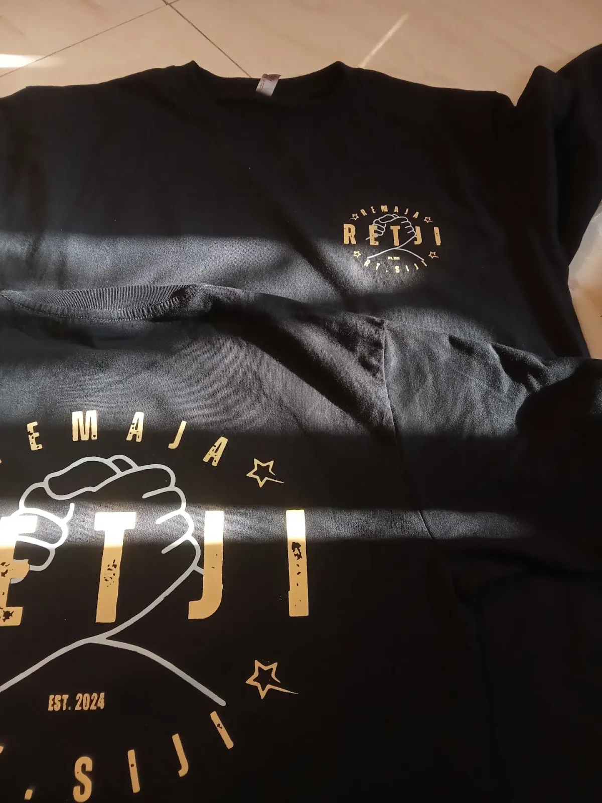 Dezu Clothing and Print